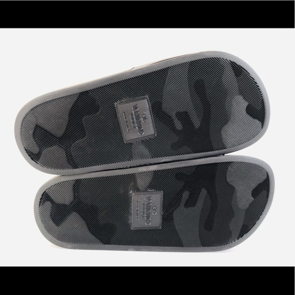 VALENTINO GARAVANI ROCKSTUD PVC SLIDE  STUD SANDAL - Picture 7 of 12